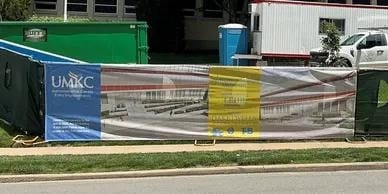 Construction site fence windscreen mesh banner